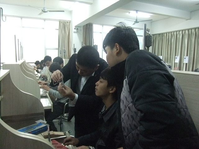 珠寶專業實訓課程開啟工學結合新篇章，初步成效顯著